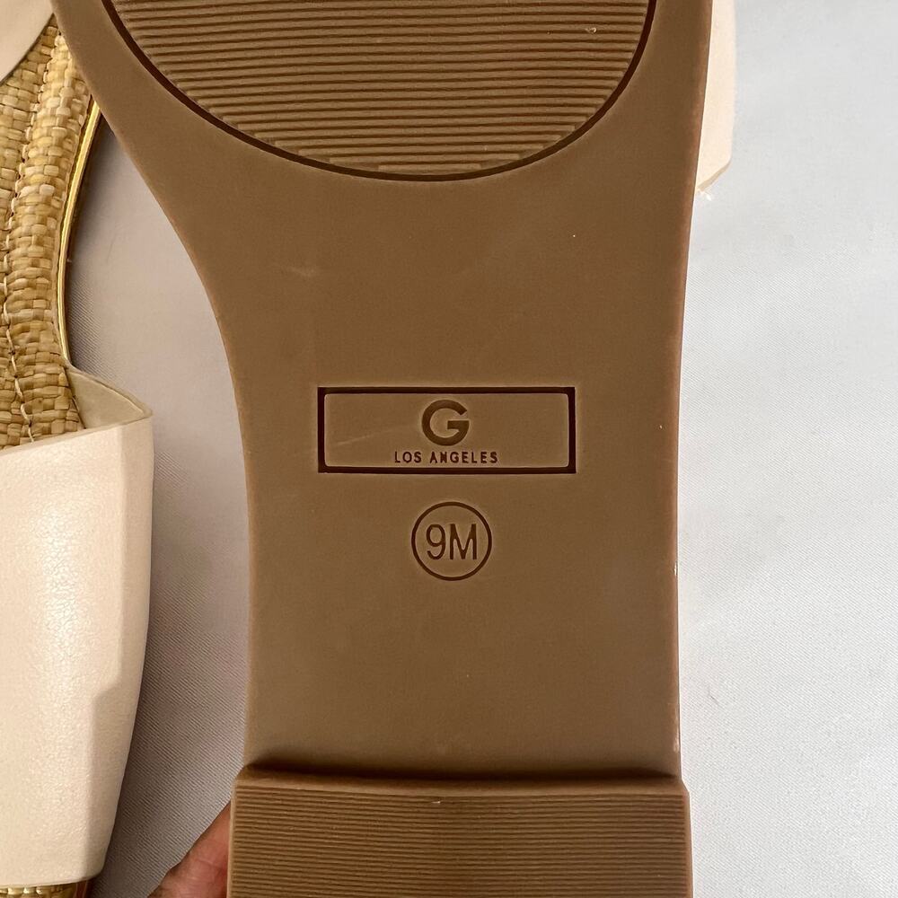 GBG Women's Sandals Size 9M Gold Hardwear Slip-On‎ NEW - Picture 8 of 8
